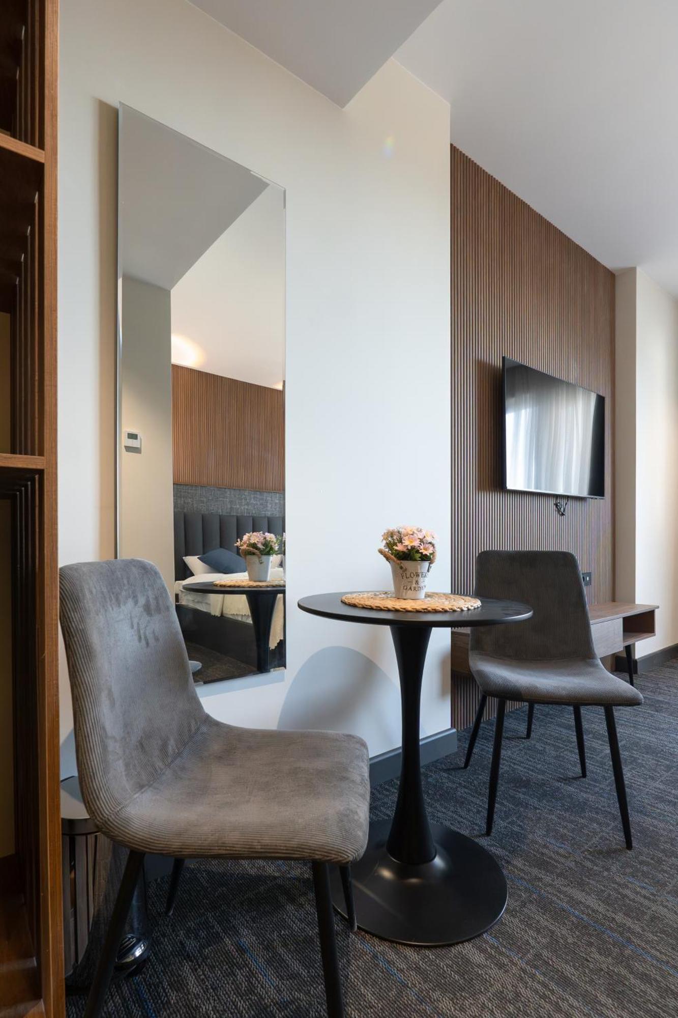 Nova Luxe Hotel & Residences Batumi Zewnętrze zdjęcie