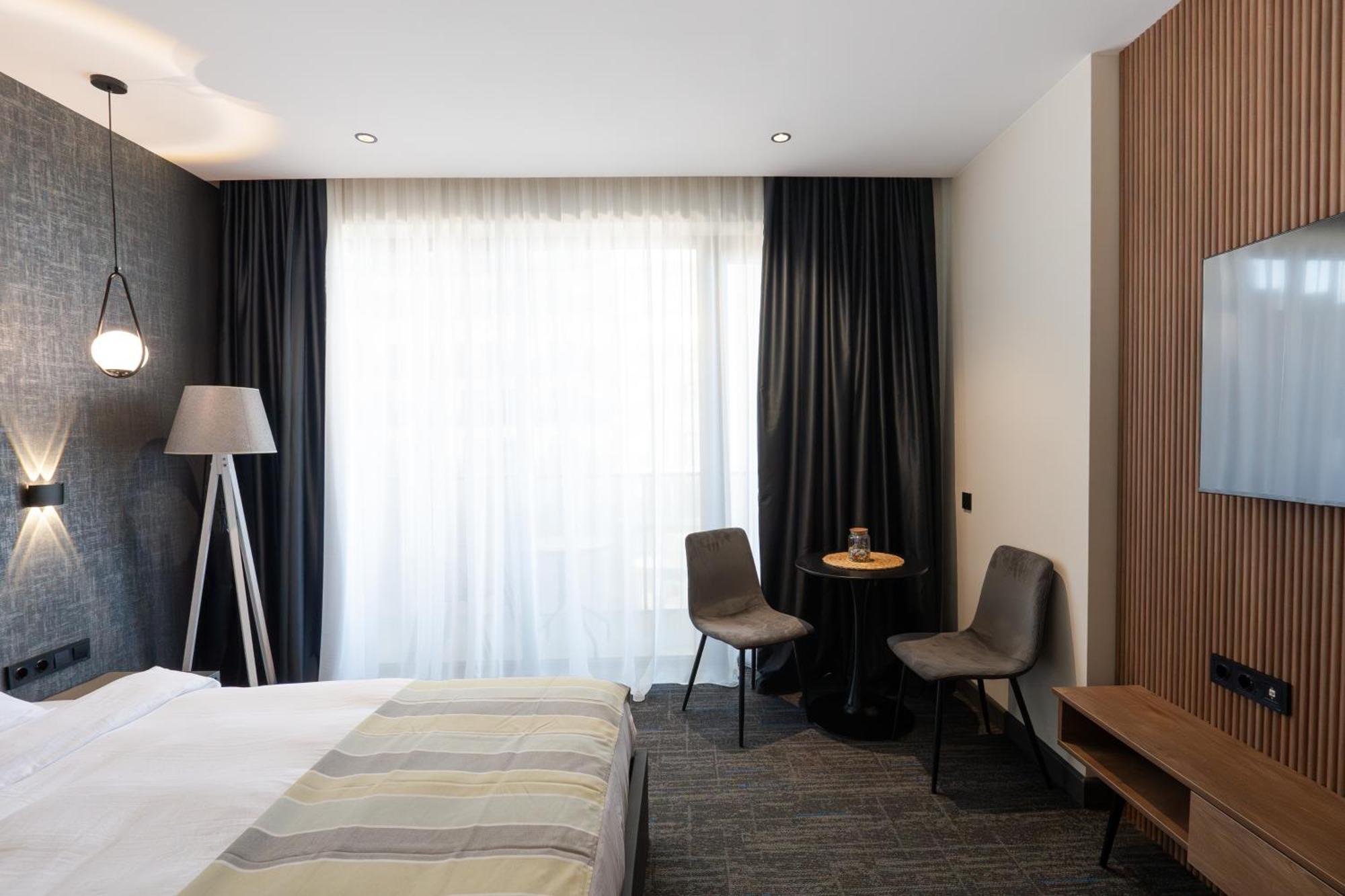 Nova Luxe Hotel & Residences Batumi Zewnętrze zdjęcie