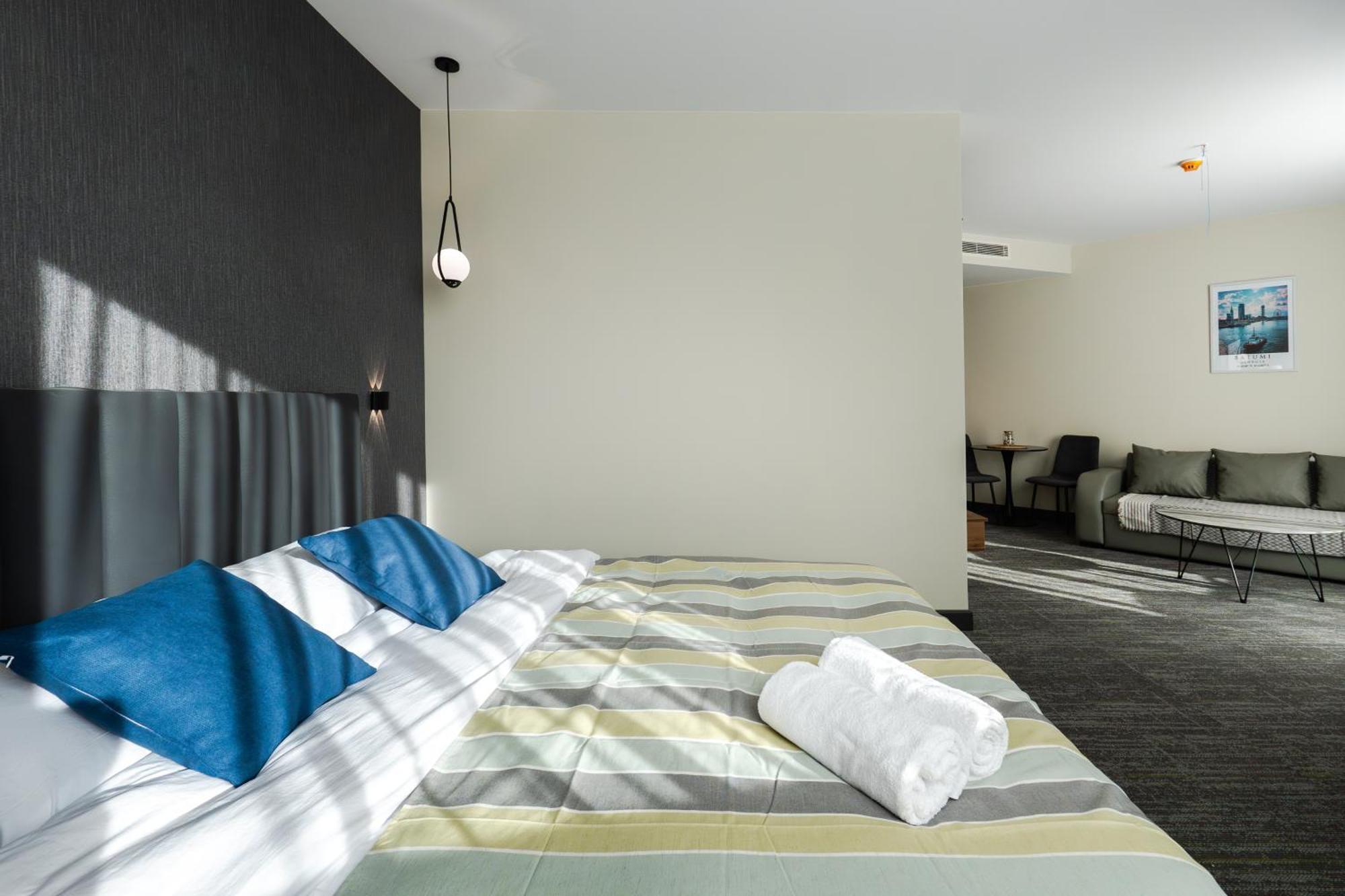 Nova Luxe Hotel & Residences Batumi Zewnętrze zdjęcie