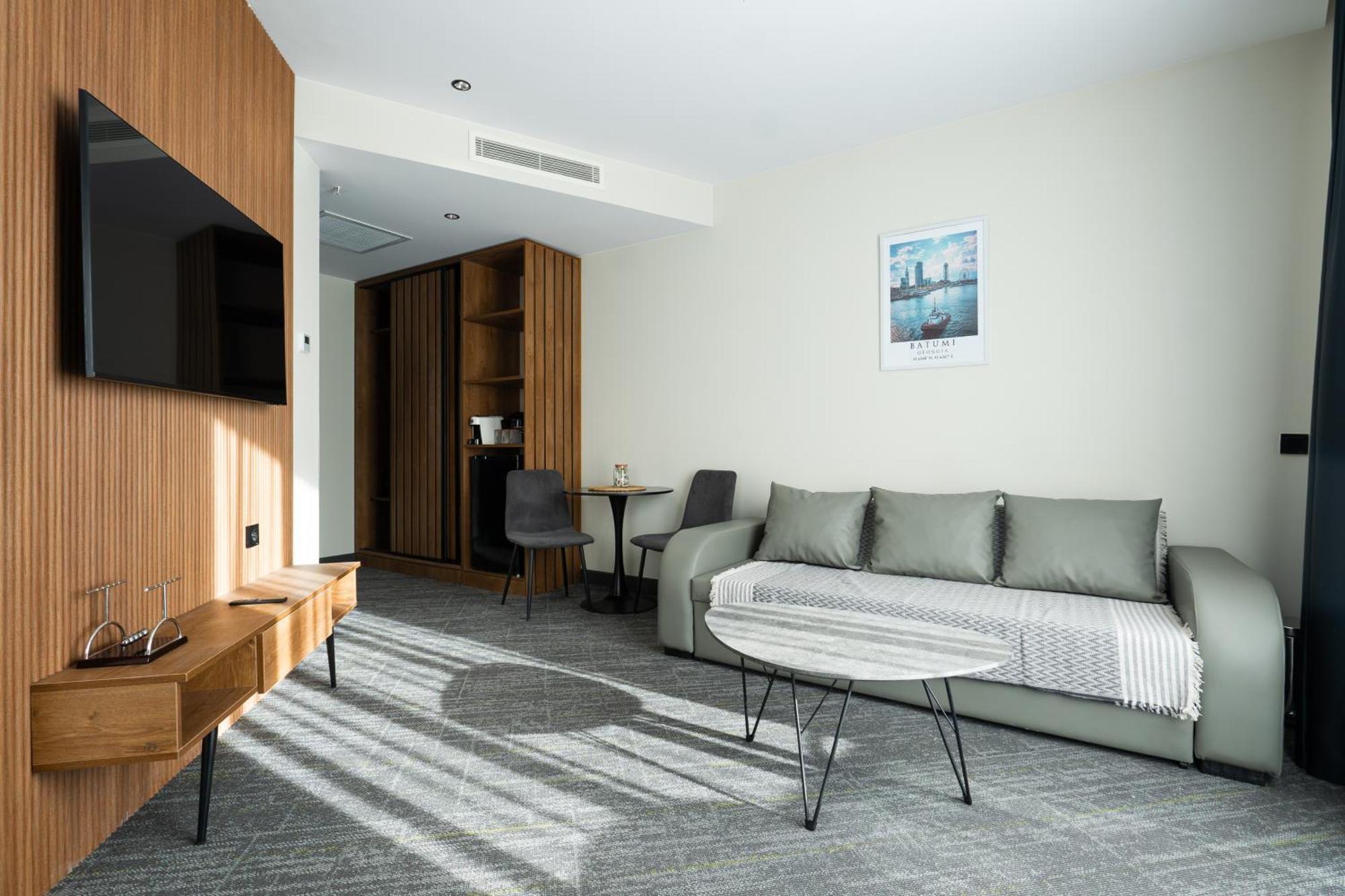 Nova Luxe Hotel & Residences Batumi Zewnętrze zdjęcie