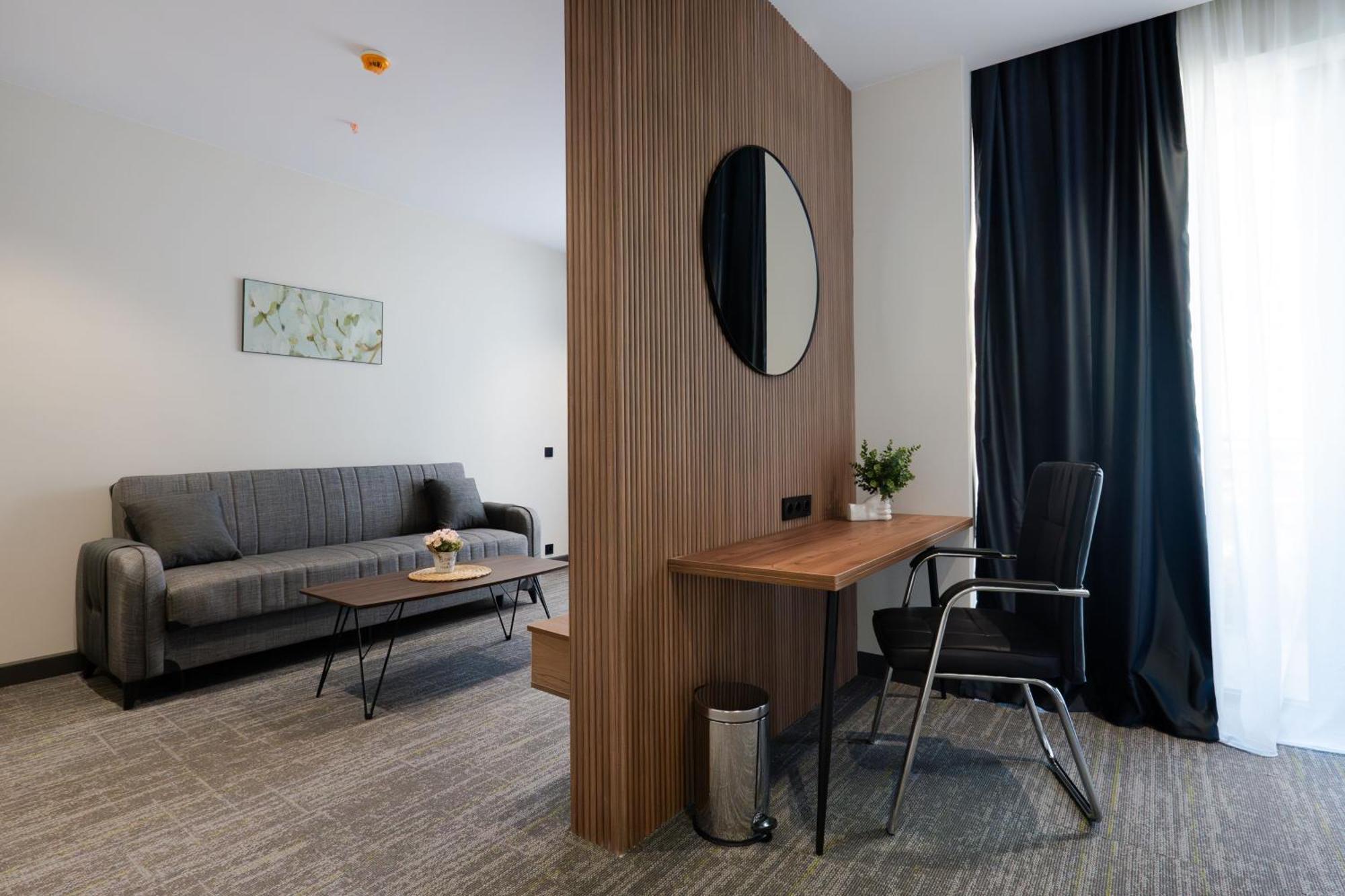 Nova Luxe Hotel & Residences Batumi Zewnętrze zdjęcie