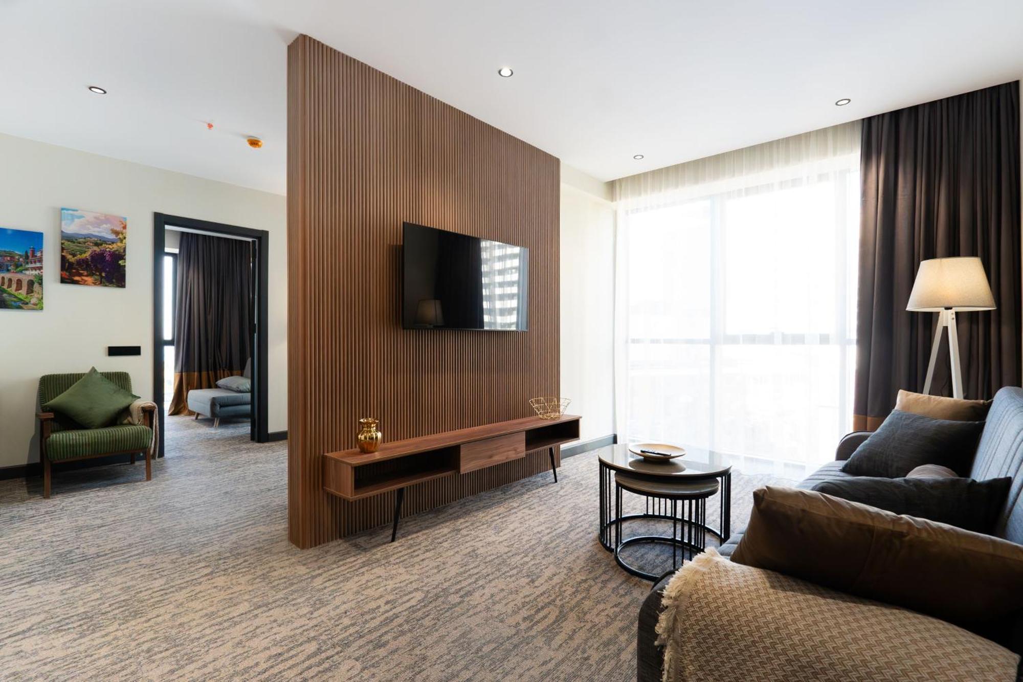 Nova Luxe Hotel & Residences Batumi Zewnętrze zdjęcie